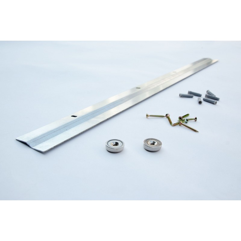 Systém uchytenia sklenenej tabule na stenu s magnetickým kovaním | DoMo-GLASS