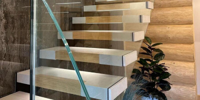 Moderne Treppe im Haus: 5+ Inspirationen fertiger Werke